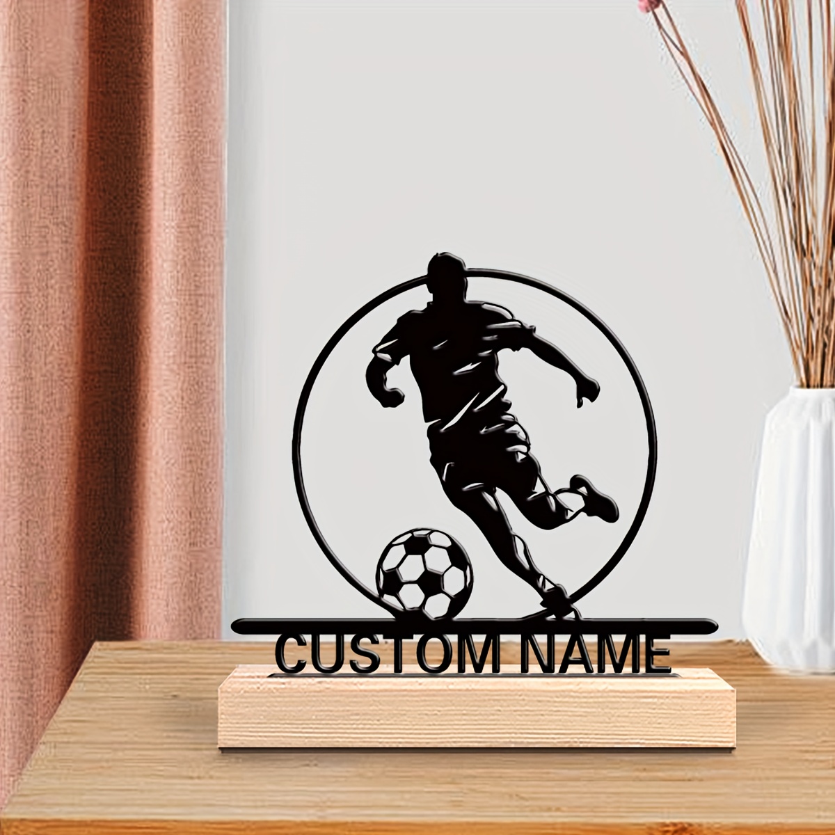 Patung Logam Pemain Sepak Bola - Home Office Setup ulasan dan harga